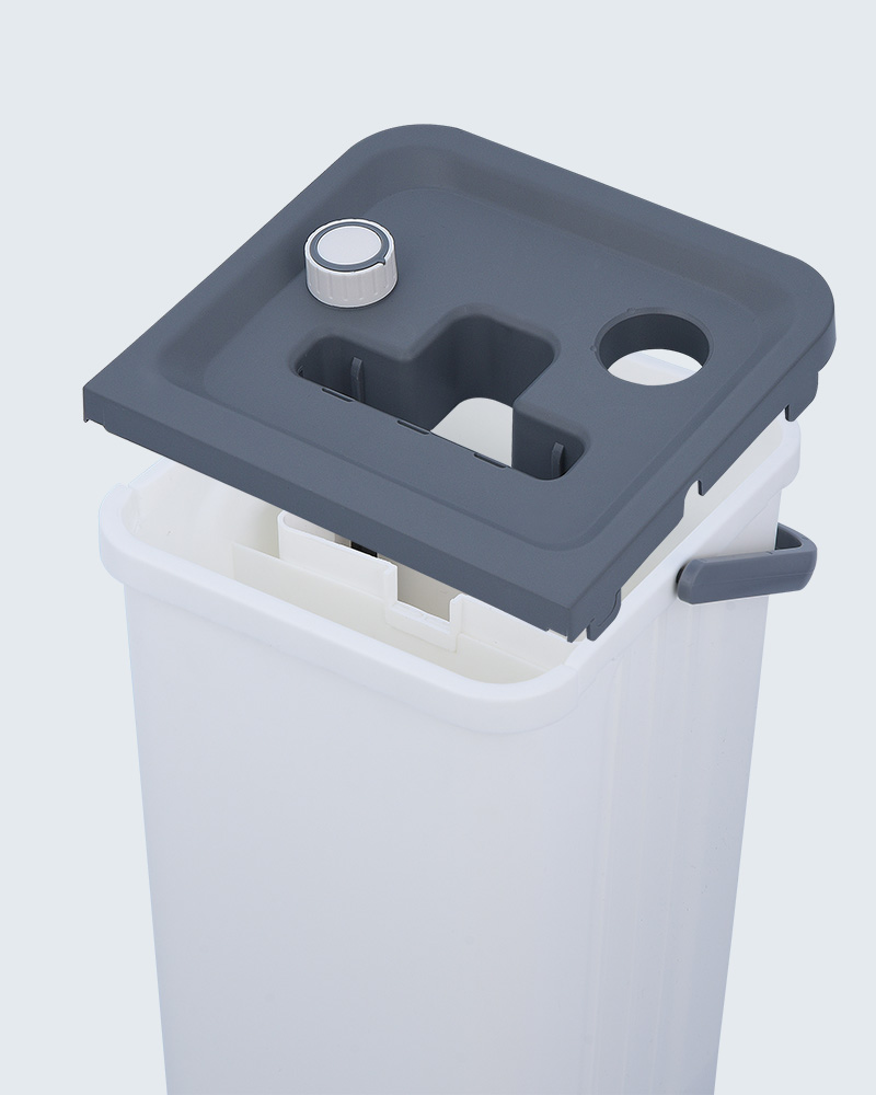 Set kanti za brisanje čiste i prljave vode